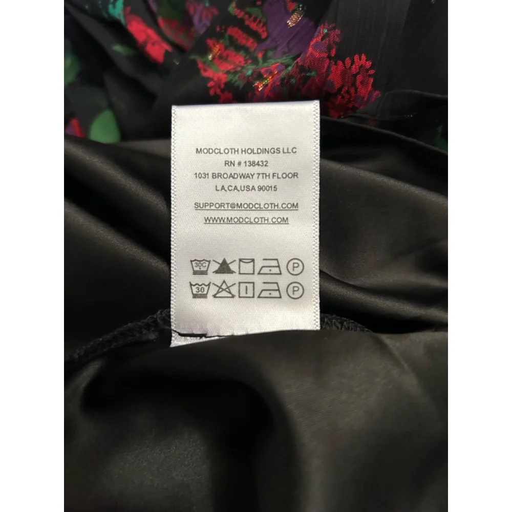 Modcloth Black Floral Midi Skirt Size 8, NWT